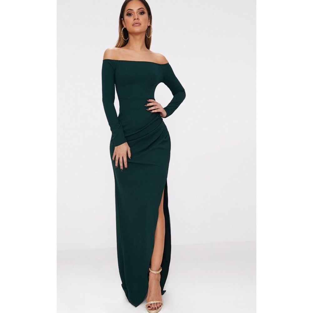 Emerald green long sleeve wrap BNWT 👗